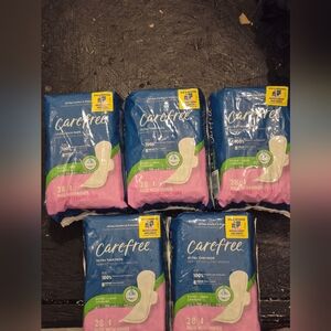 Lot Of 5 New CareFree Super Flow Long Ultra Thin Pads with Wings. 28ct X 5